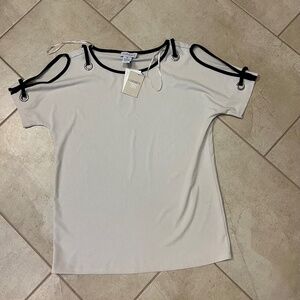 Carmen Marc Valvo top